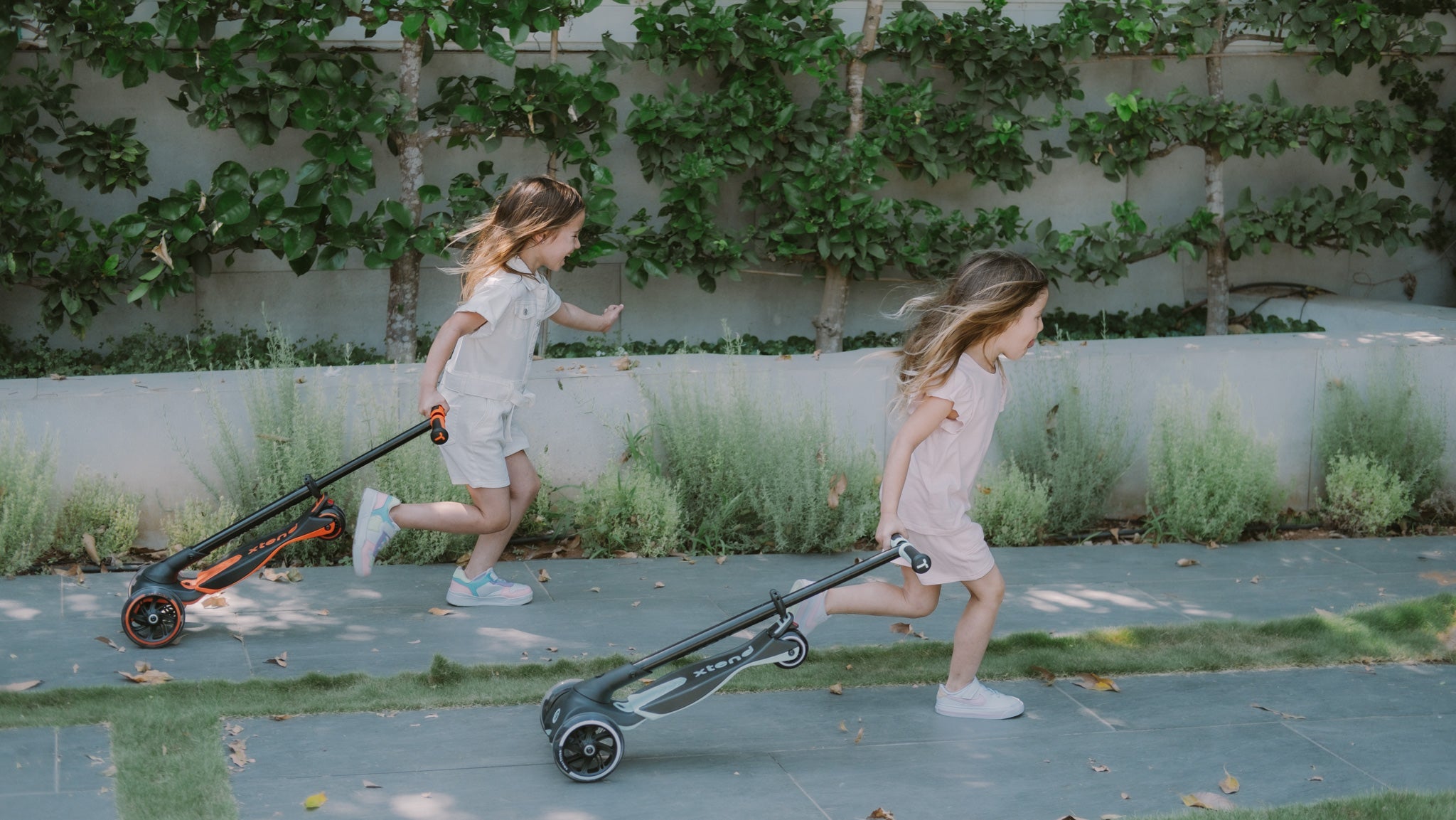 Patinete Plegable SmarTrike Xtend Para Niños 3-12 Años - Ruedas LED XL, Ajustable En 3 Etapas